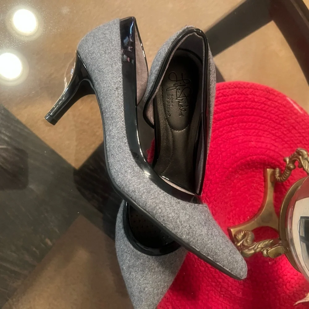 Life Stride Gray Kitten Heels for Effortless Elegance (New Without Tags) - Picture 2 of 5